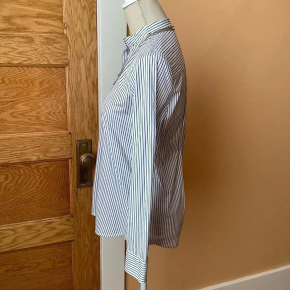 JUDITH & CHARLES Striped Poplin Crisp Button Down Shirt Size 2 - Picture 3 of 12